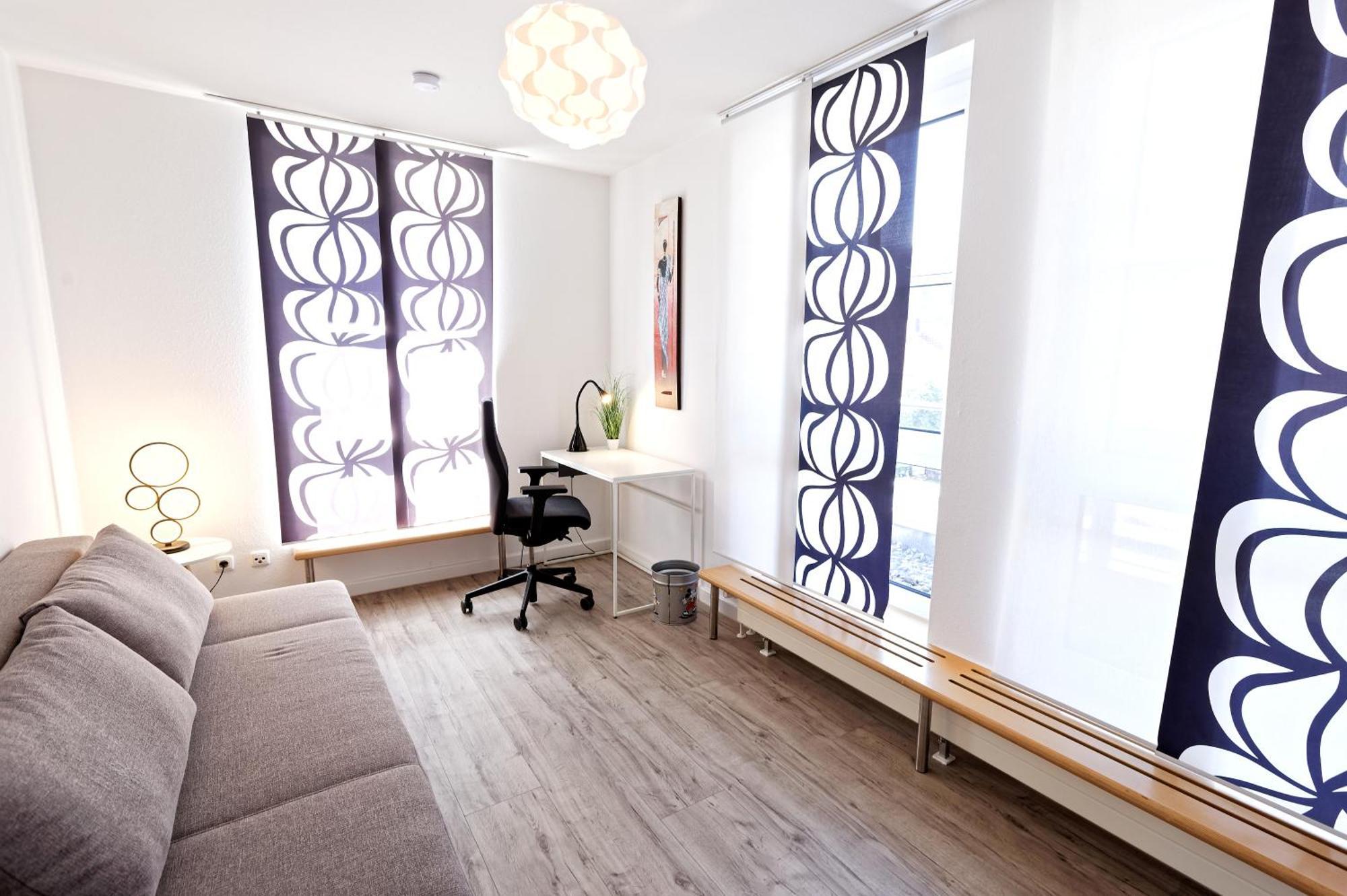 Grosszuegiges Helles Penthouse -Komplette Etage- Mit Balkon Und Stellplatz In Ruhiger Lage Kulmbach Eksteriør billede